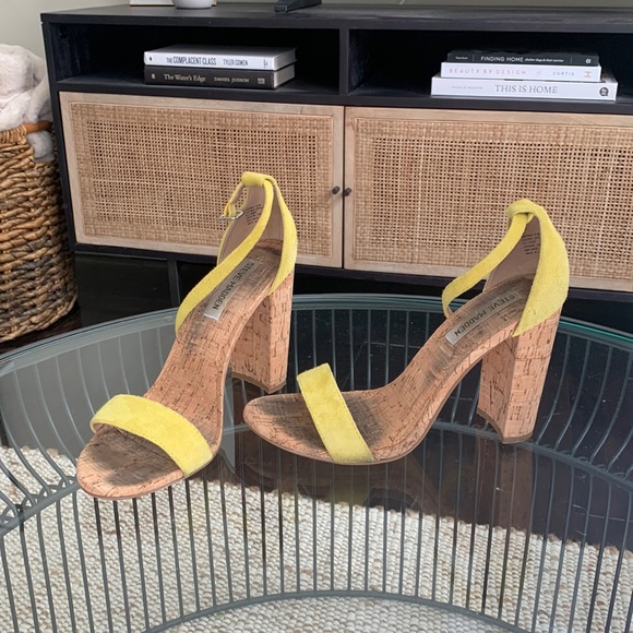 Steve Madden Carson Heels, Size 8.5 - Picture 3 of 8